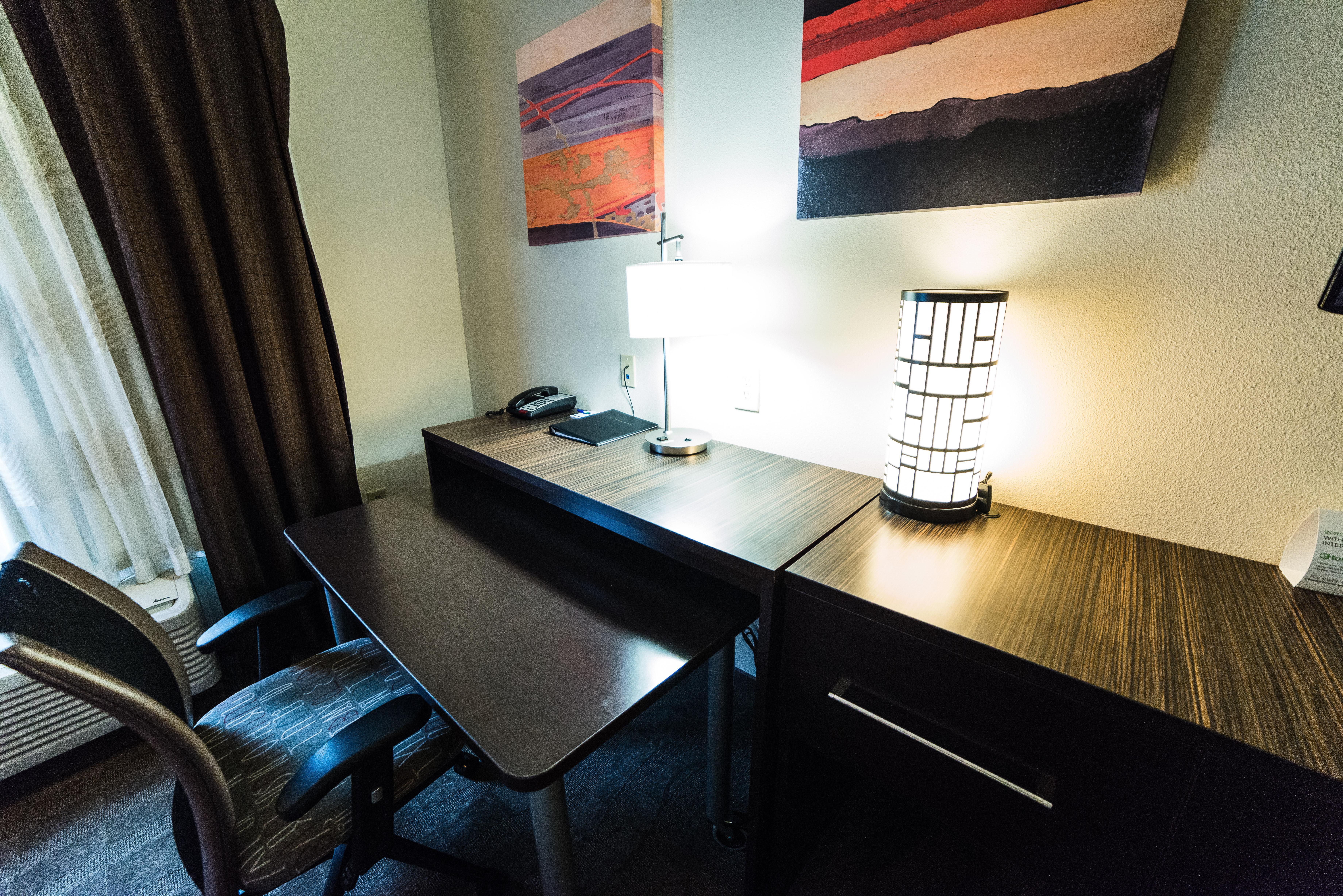 Hotel Holiday Express & West By Ihg 2*
